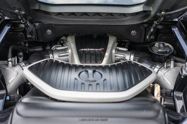 Used 2013 McLaren MP4-12C Spider RWD image 24