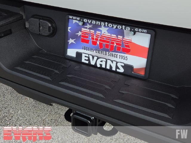 New 2026 Toyota Tundra Limited AWD/4WD image 32