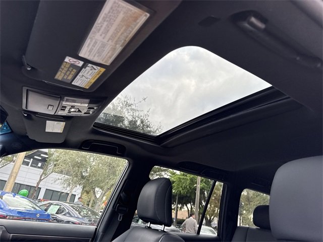 Used 2022 Lexus GX 460 image 22