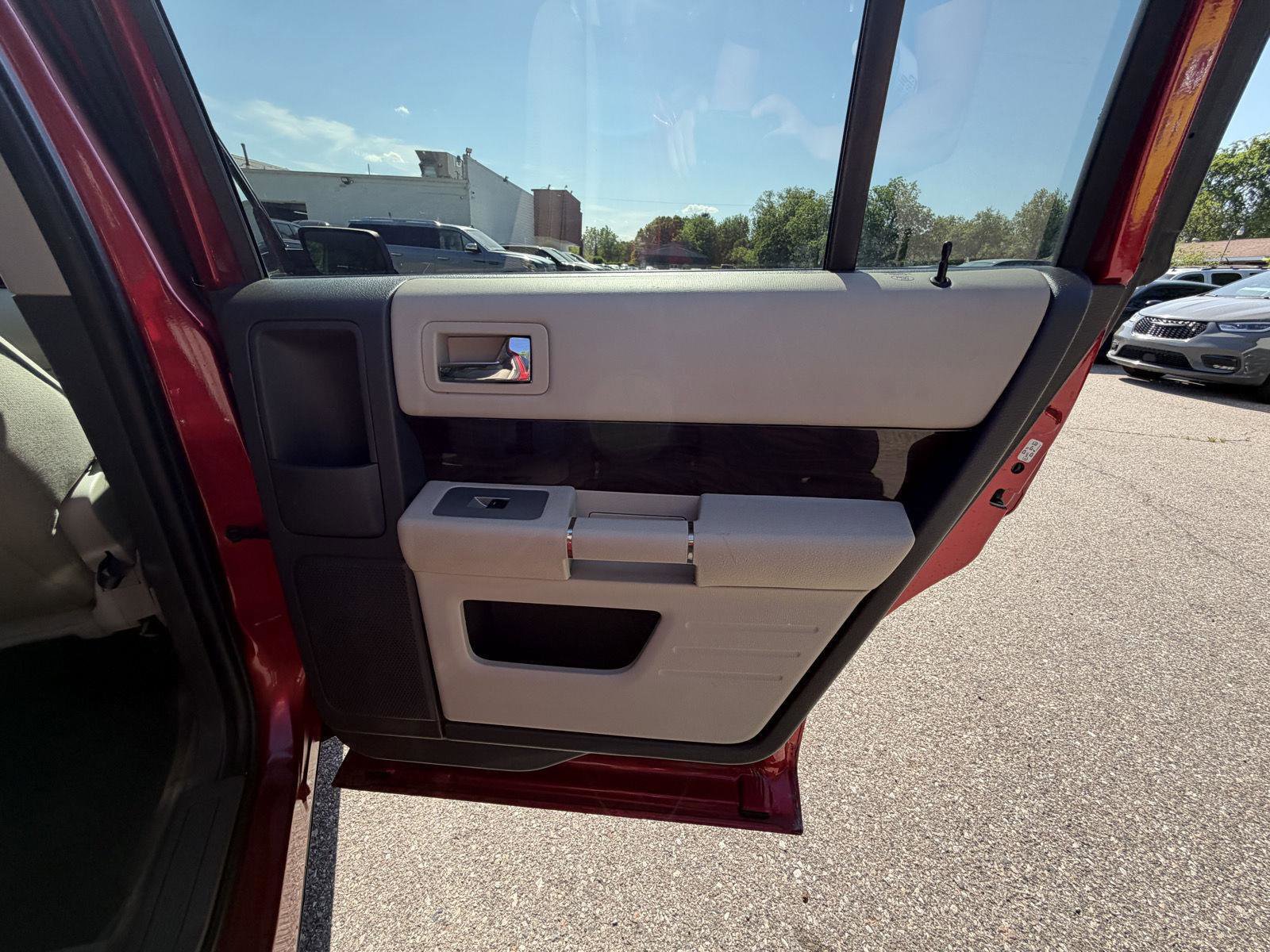Used 2012 Ford Flex SEL w/ Trailer Tow Pkg Class III FWD image 24