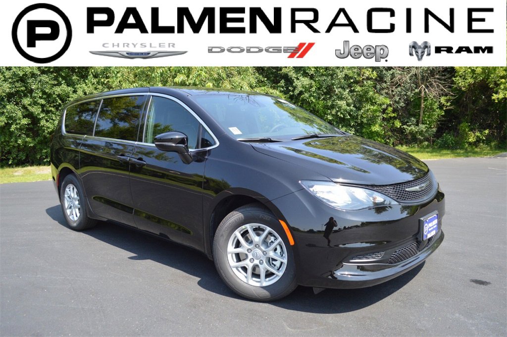 New 2025 Chrysler Voyager LX