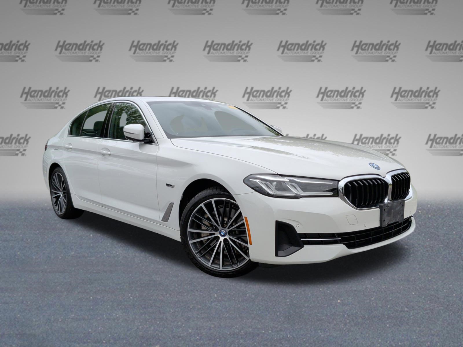 Certified 2023 BMW 530e w/ Premium Package RWD image 2