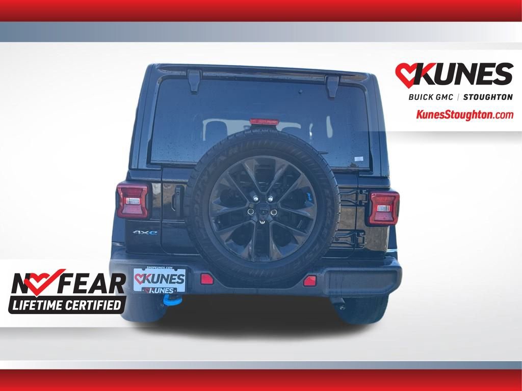 Used 2023 Jeep Wrangler Unlimited Sahara w/ Cold Weather Group image 10