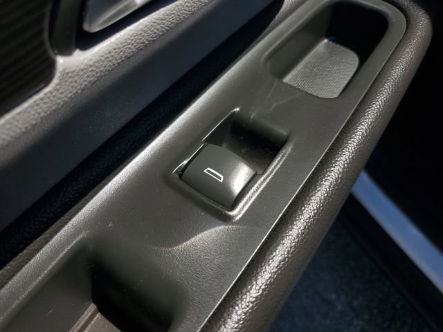 Used 2022 GMC Terrain SLT w/ Infotainment Package II FWD image 16
