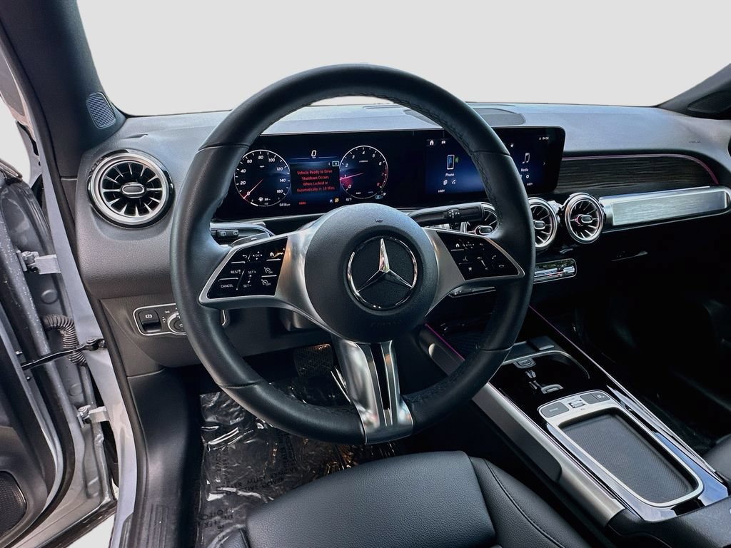 Used 2026 Mercedes-Benz GLB 250 image 11