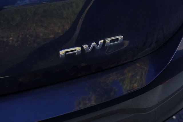 Used 2022 GMC Terrain SLE w/ Driver Convenience Package image 8