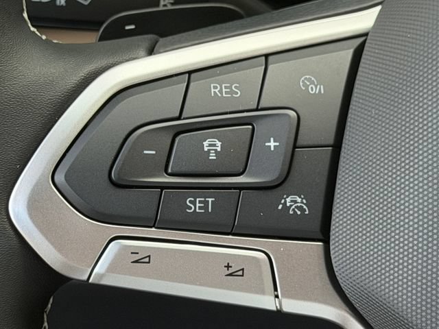 New 2026 Volkswagen Atlas Cross Sport SE FWD image 25