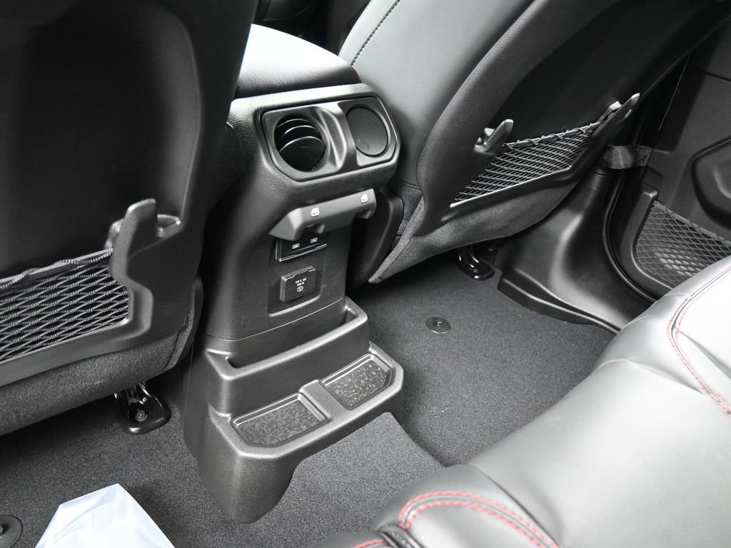 New 2026 Jeep Wrangler Unlimited Rubicon 392 image 30
