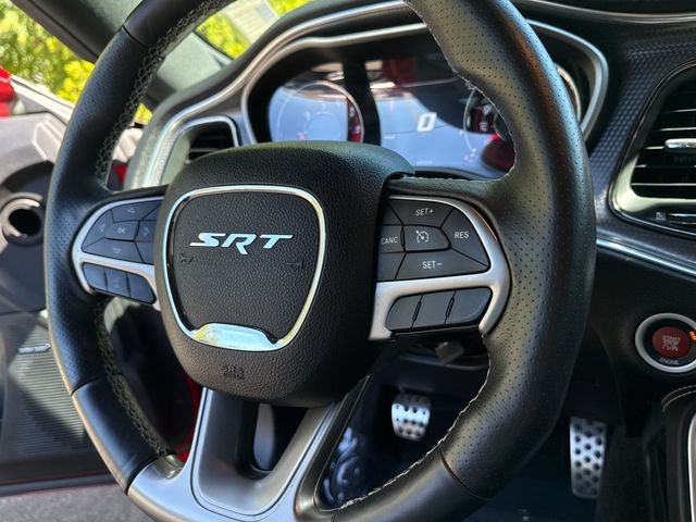 Used 2015 Dodge Challenger SRT Hellcat RWD image 13