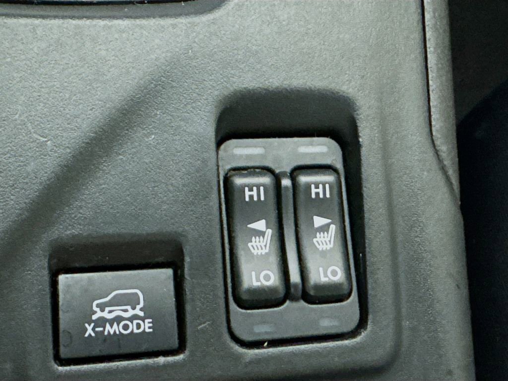 Used 2021 Subaru Crosstrek 2.0i Premium w/ Moonroof Package AWD/4WD image 15