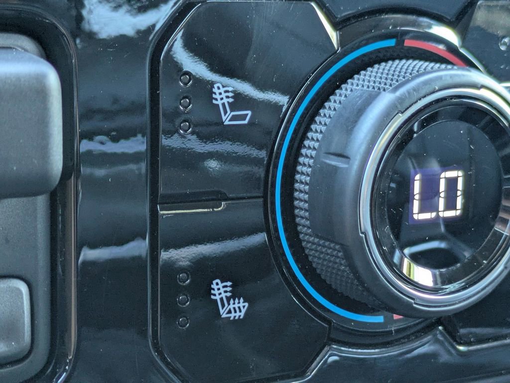 Used 2024 Chevrolet Silverado 1500 LT Trail Boss w/ Convenience Package II image 24