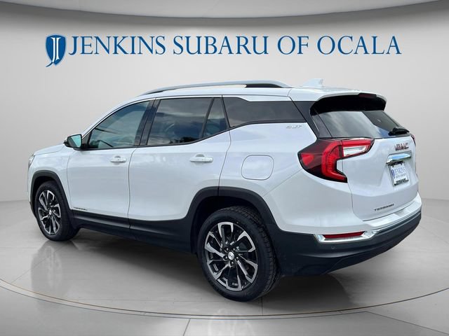 Used 2022 GMC Terrain SLT w/ Infotainment Package II FWD image 5