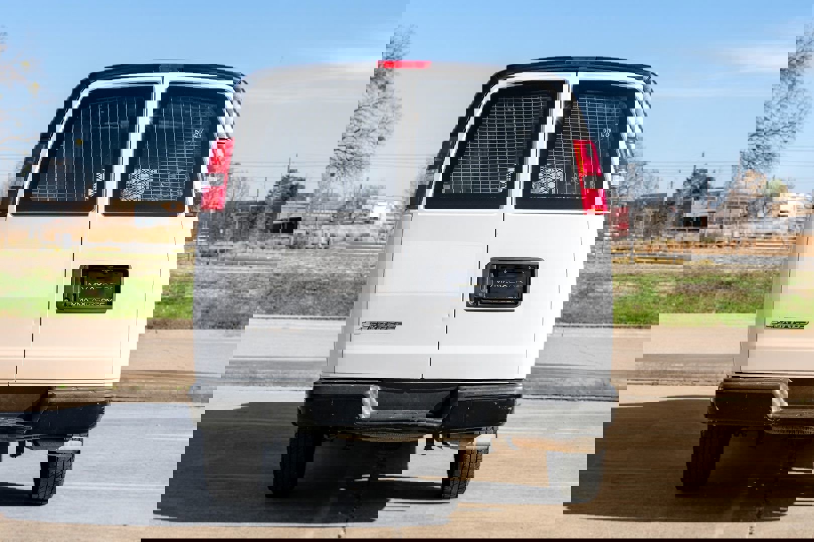 Used 2019 Chevrolet Express 2500 w/ Driver Convenience Package image 10