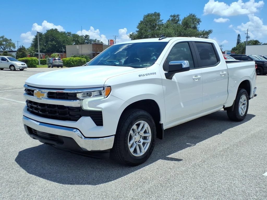 Used 2023 Chevrolet Silverado 1500 LT w/ Protection Package RWD image 3