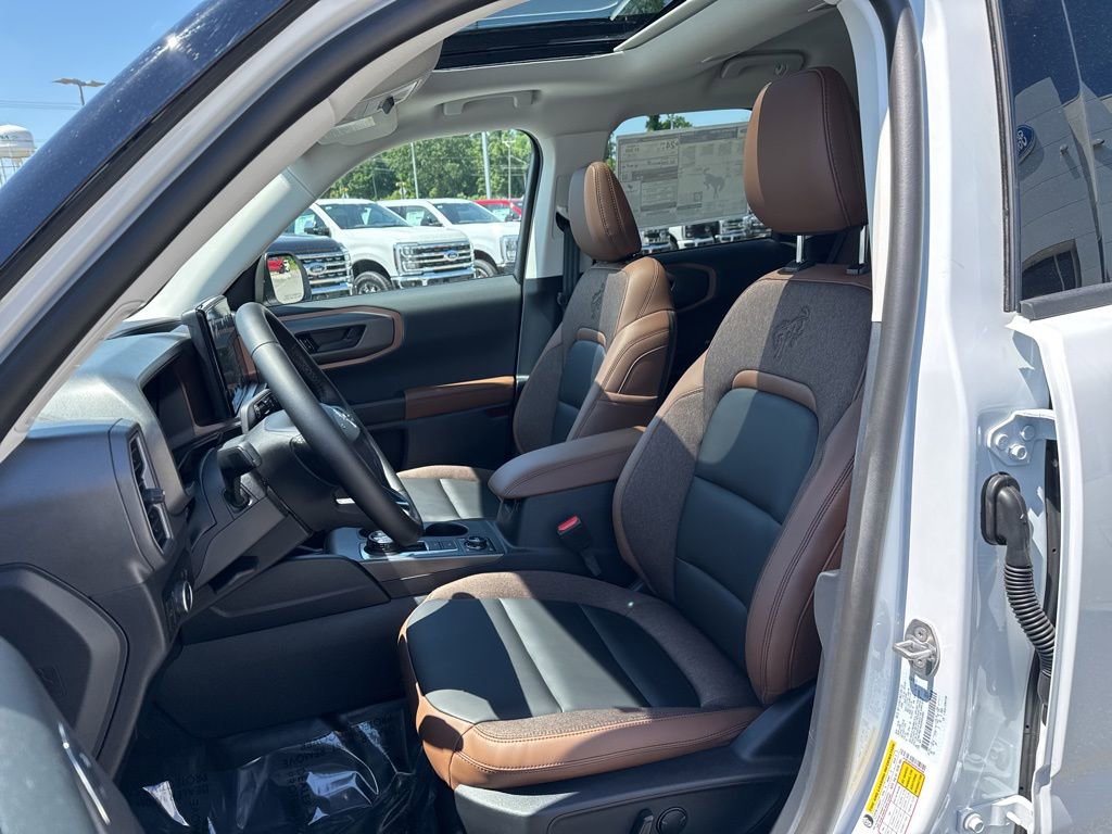 New 2025 Ford Bronco Sport Outer Banks w/ Sasquatch Outer Banks Package image 11