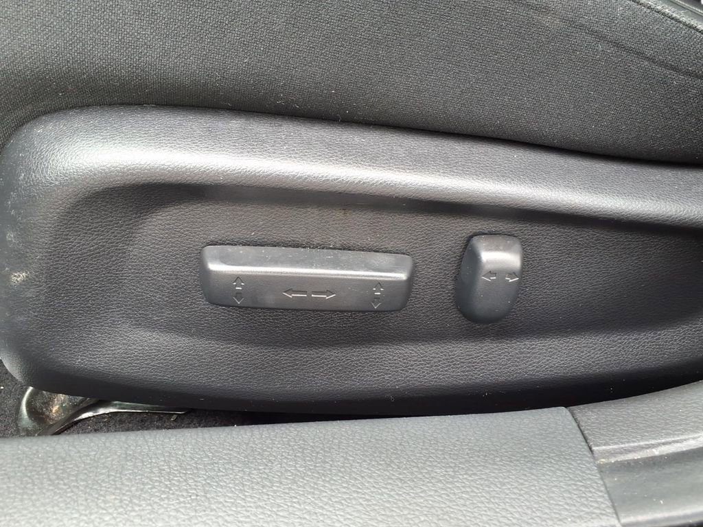 Used 2019 Honda Civic EX image 16