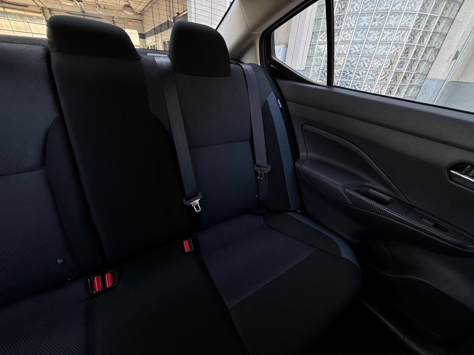 Used 2025 Nissan Versa SV FWD image 36