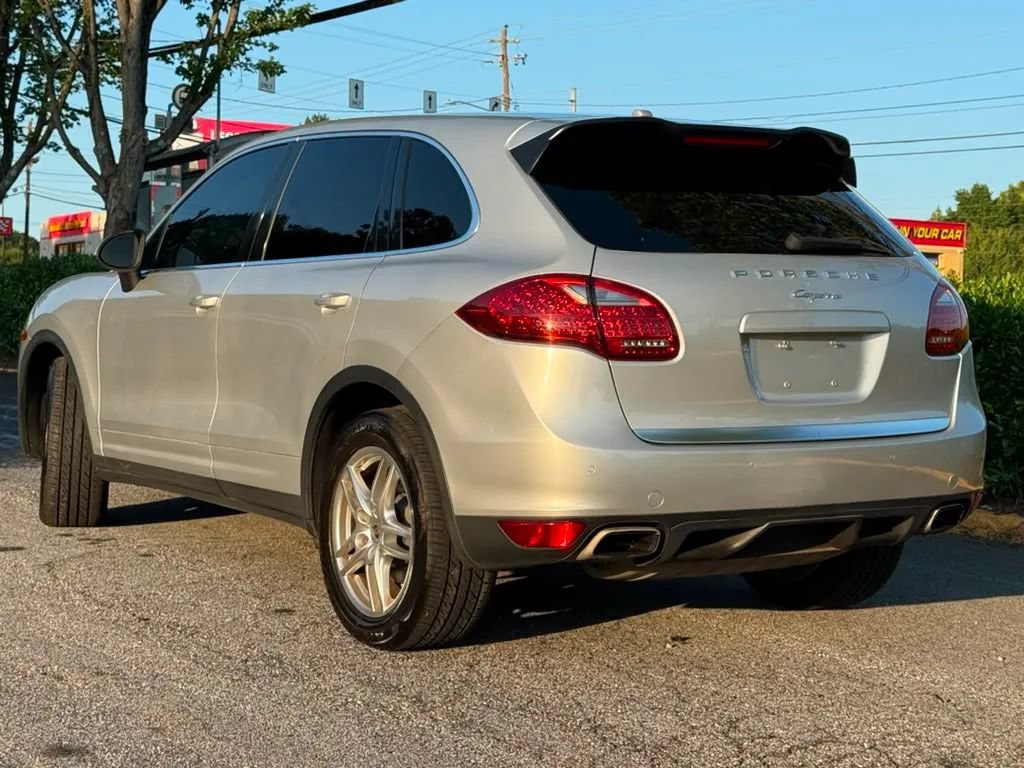Used 2013 Porsche Cayenne AWD/4WD image 3
