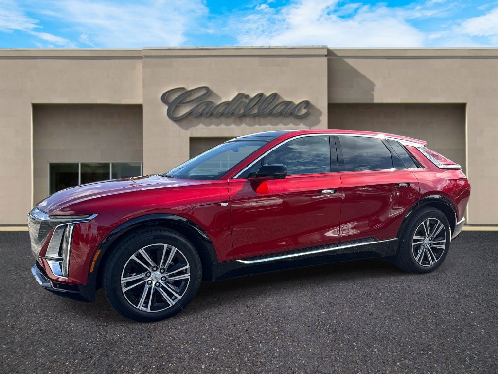 New 2026 Cadillac Lyriq Luxury RWD image 7