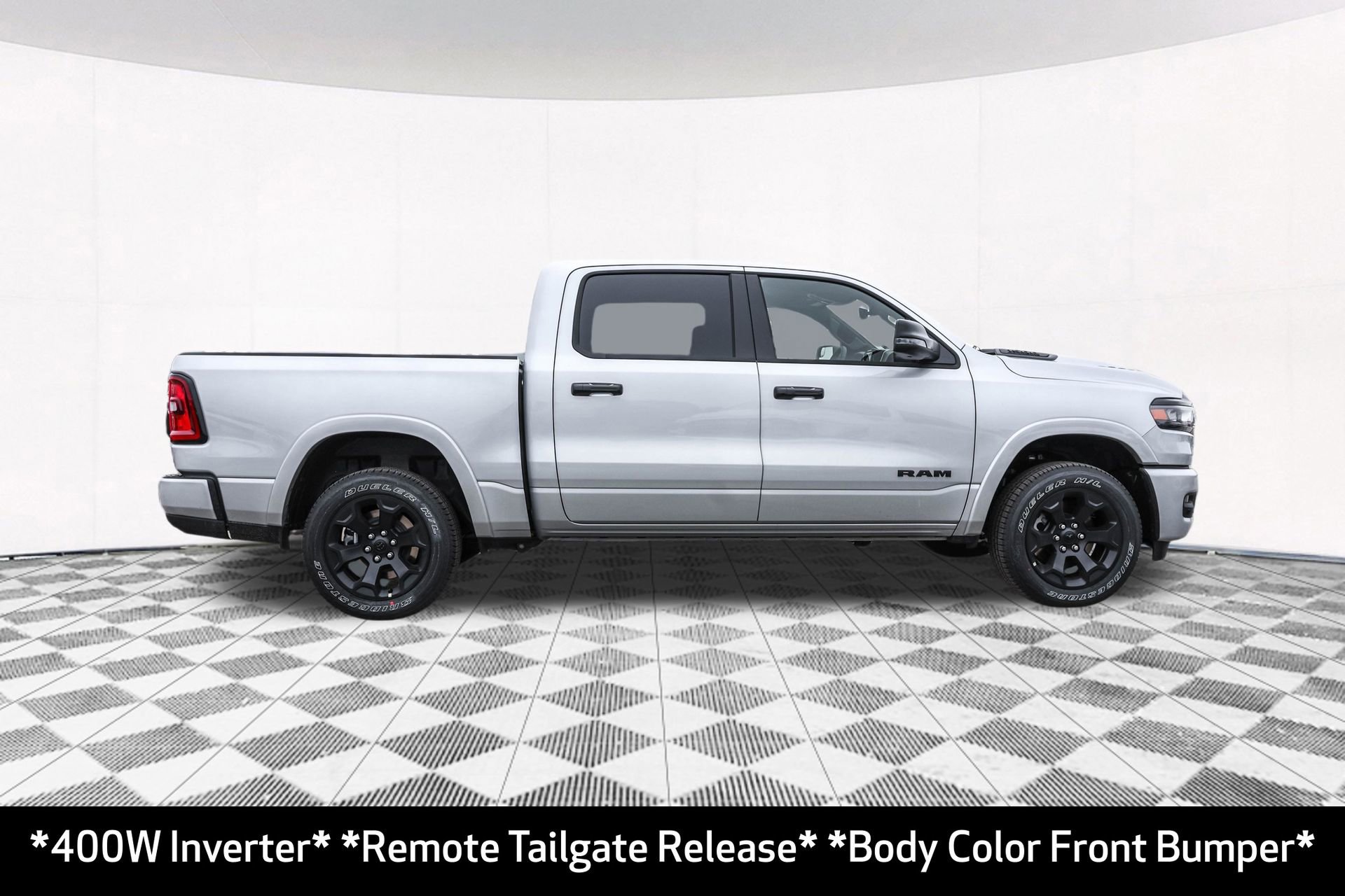 New 2026 RAM 1500 4x4 Crew Cab image 13