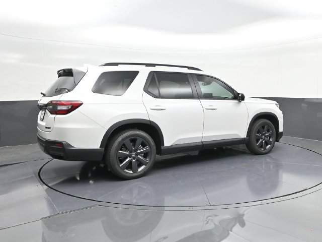 New 2026 Honda Pilot Sport image 15