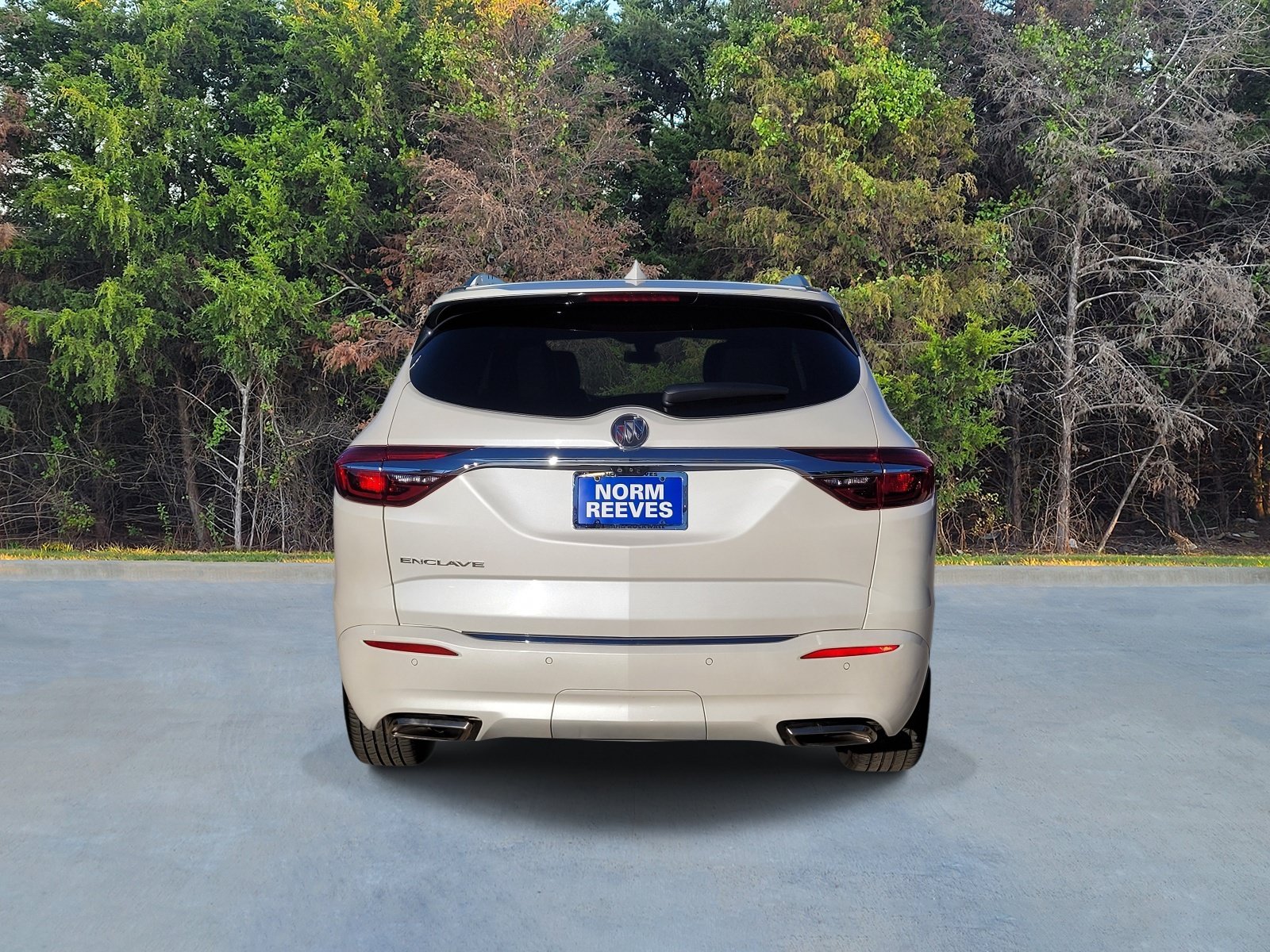 Used 2021 Buick Enclave Avenir w/ Avenir Technology Package FWD image 18