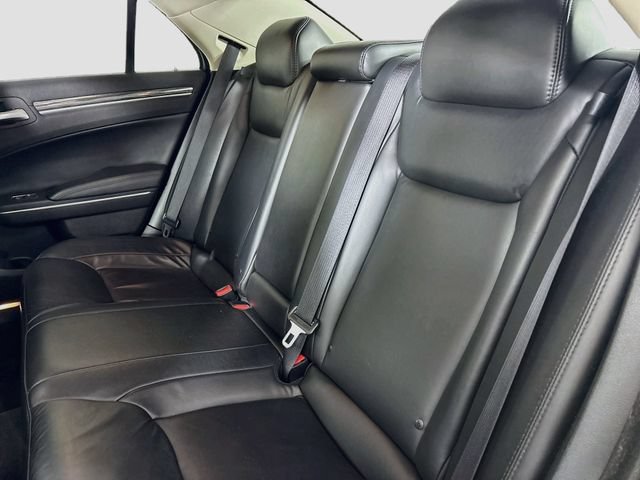 Used 2017 Chrysler 300 Touring w/ Value Package RWD image 26