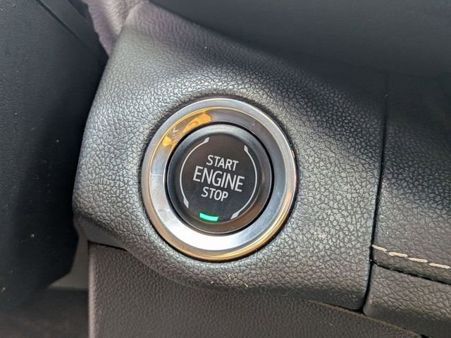 Used 2023 Buick Envision Essence AWD/4WD image 21