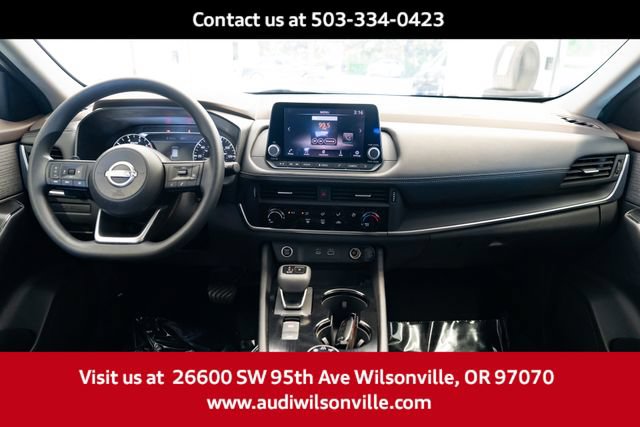 Used 2023 Nissan Rogue S AWD/4WD image 9