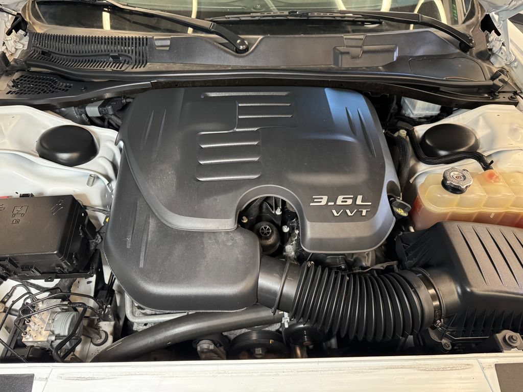 Used 2022 Dodge Challenger GT AWD/4WD image 22