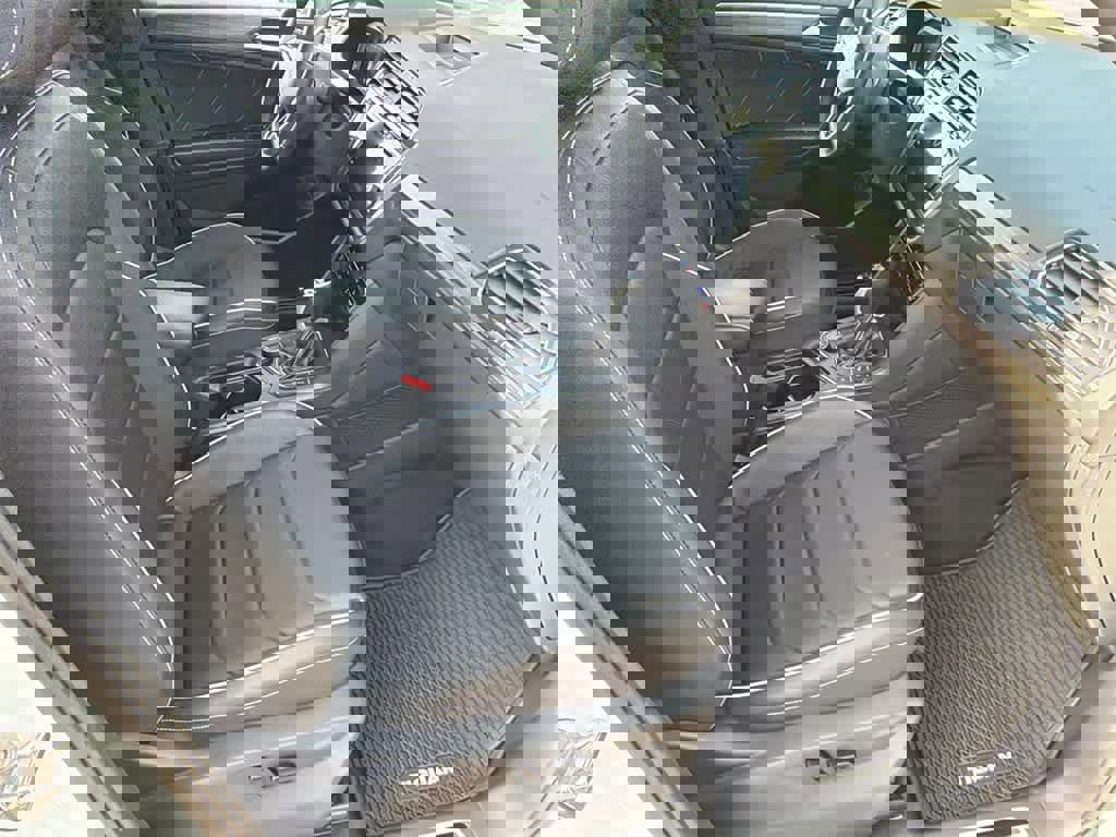 Used 2022 Volkswagen Tiguan SEL R-Line image 11