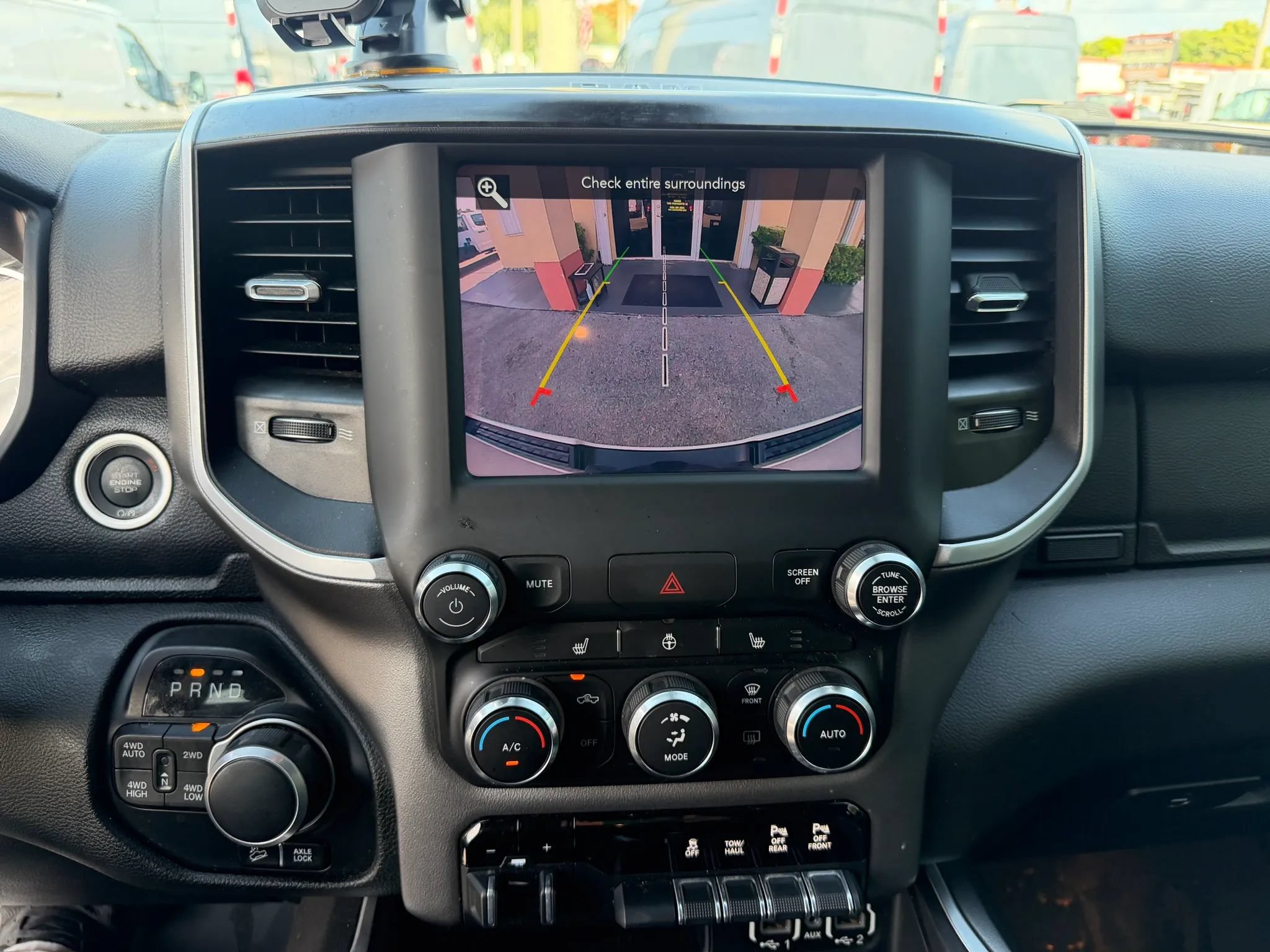Used 2020 RAM 1500 Big Horn AWD/4WD image 12