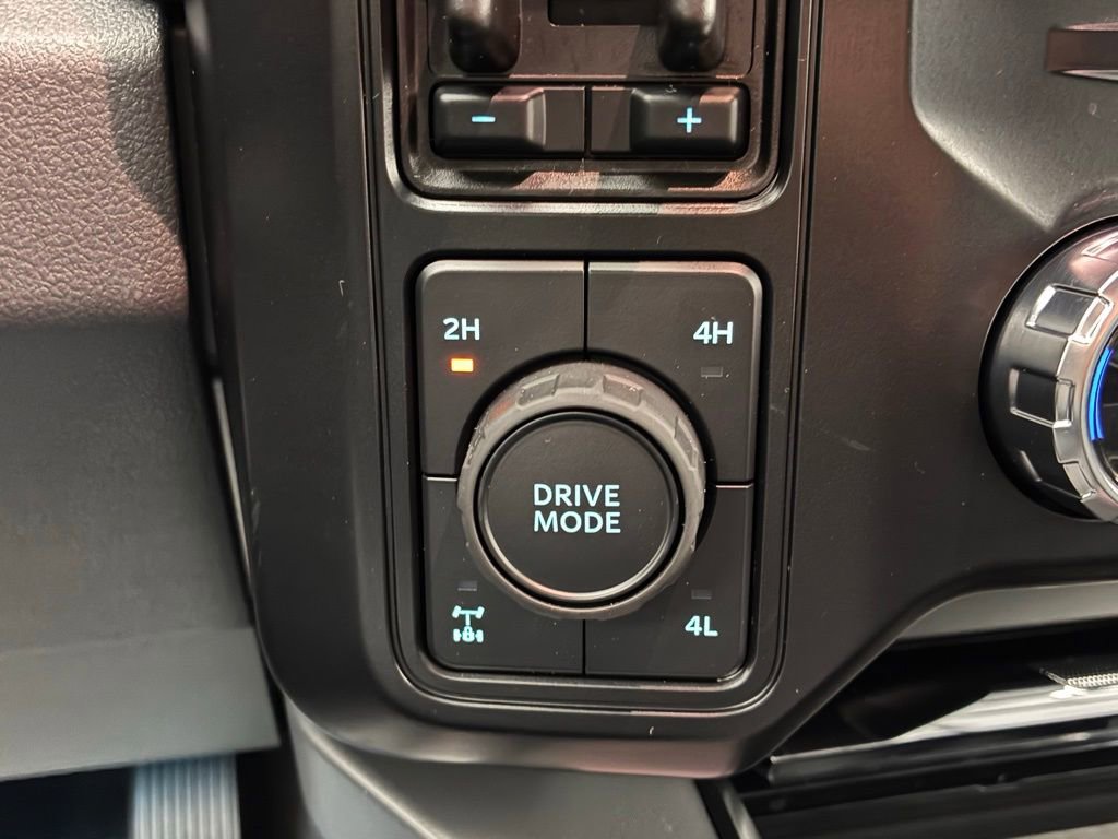 New 2026 Ford F350 Lariat w/ Chrome Package image 22