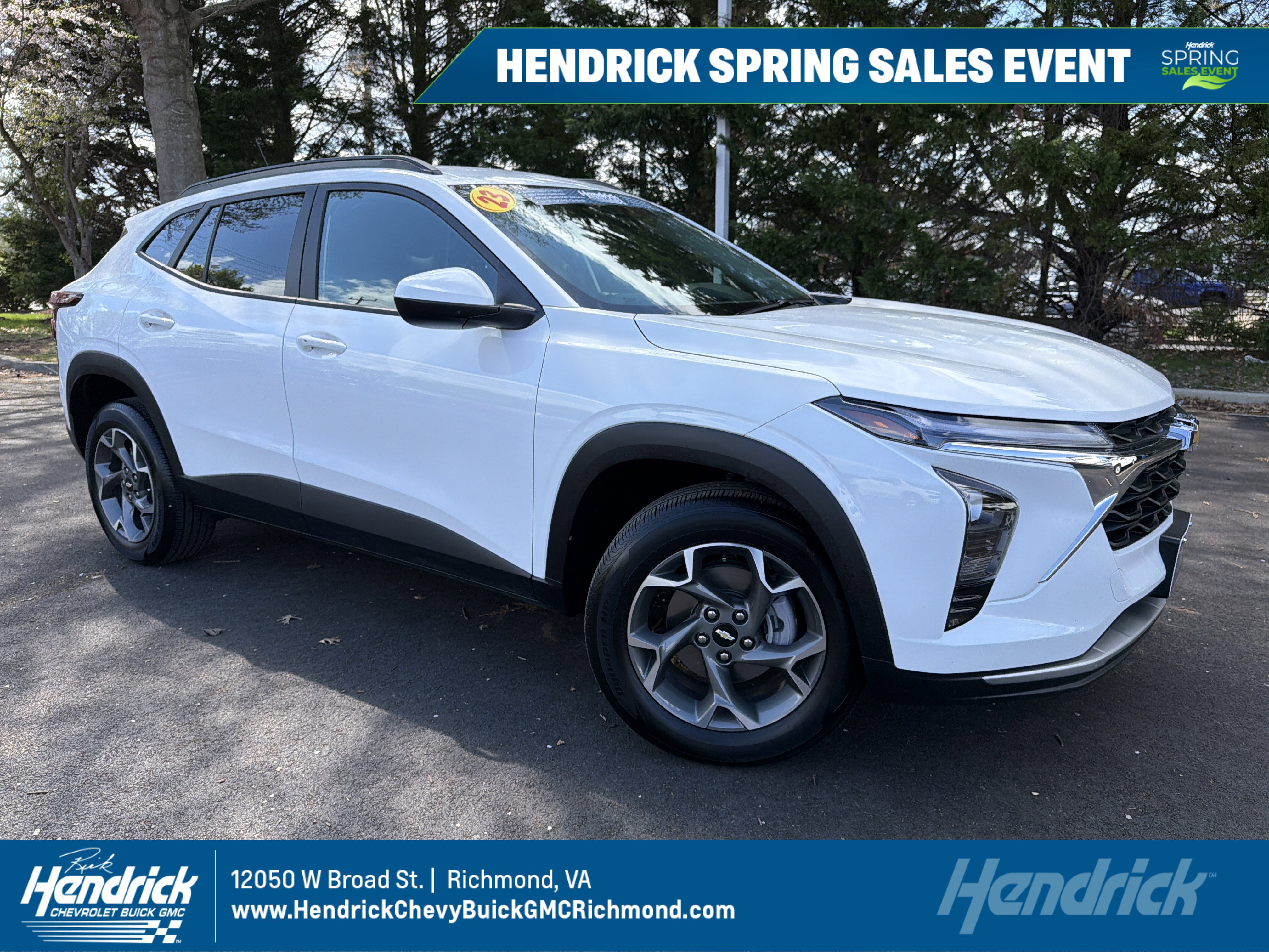 Used 2024 Chevrolet Trax LT w/ Driver Confidence Package image 1