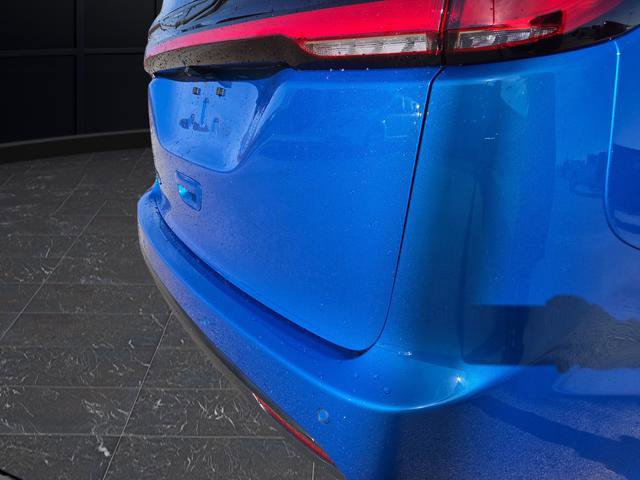 New 2026 Chrysler Pacifica Select w/ S Appearance Package image 34