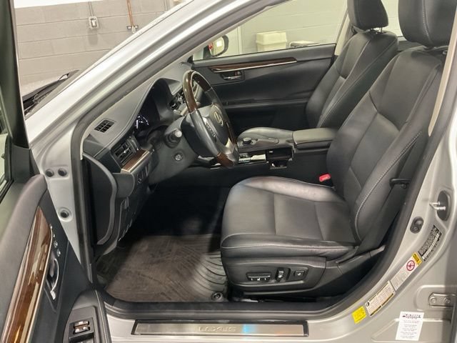 Used 2014 Lexus ES 350 w/ Premium Package FWD image 14