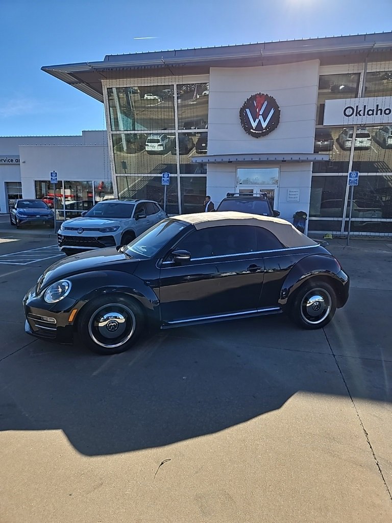 Used 2018 Volkswagen Beetle 2.0T Coast image 8