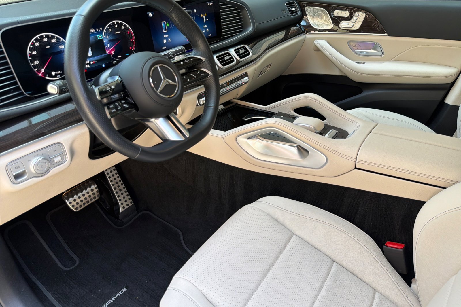 Used 2026 Mercedes-Benz GLS 450 4MATIC image 9