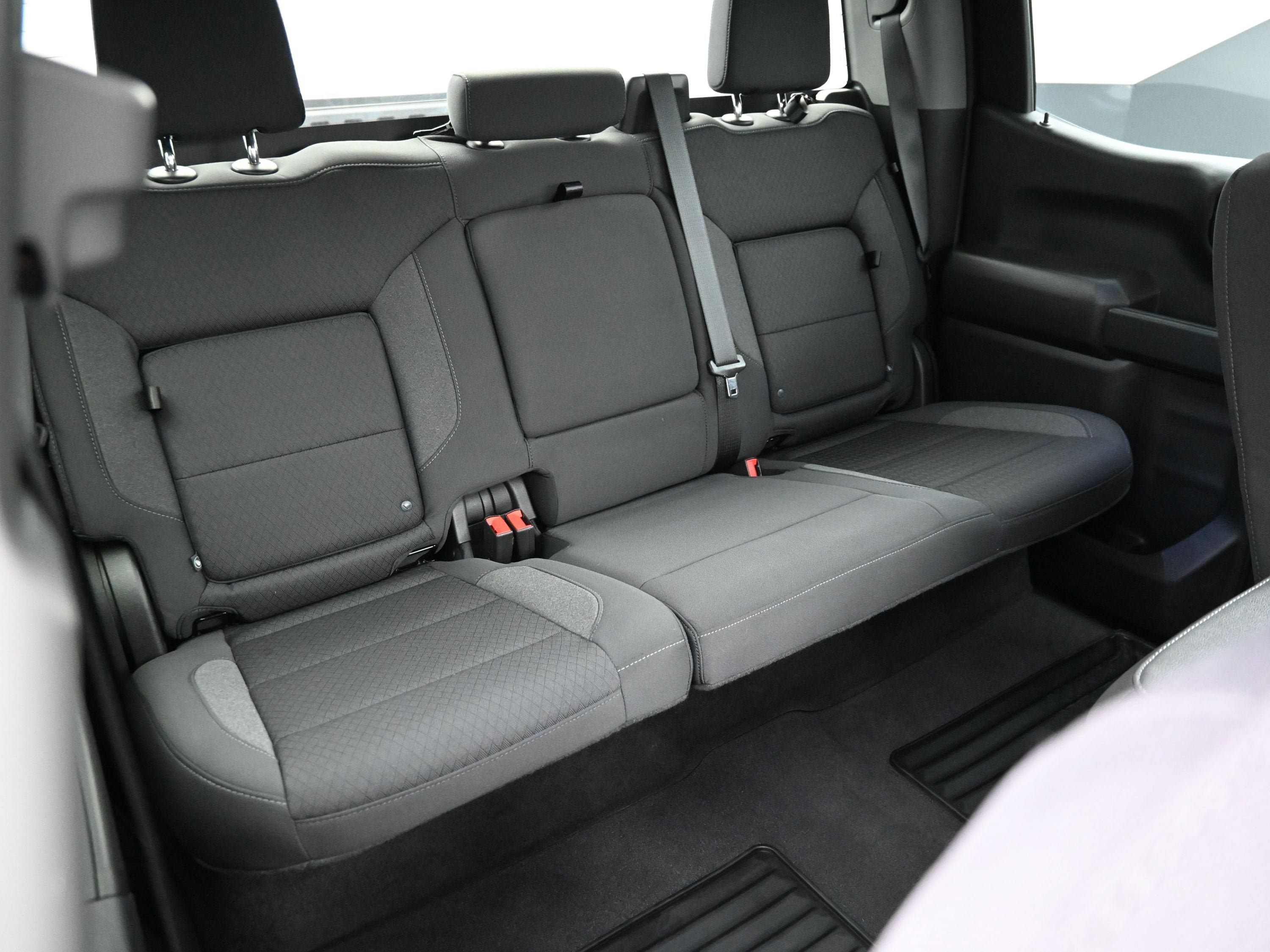 Certified 2023 Chevrolet Silverado 1500 Custom w/ LPO, Dark Essentials Package AWD/4WD image 26