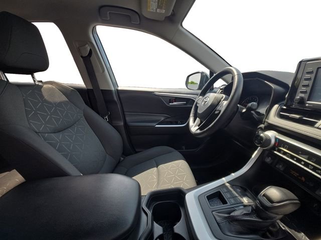 Used 2021 Toyota RAV4 XLE w/ Convenience Package AWD/4WD image 16