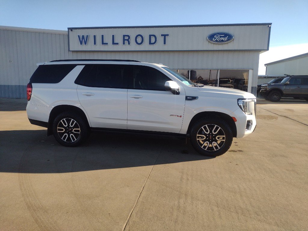 Used 2024 GMC Yukon AT4 w/ AT4 Premium Package image 1