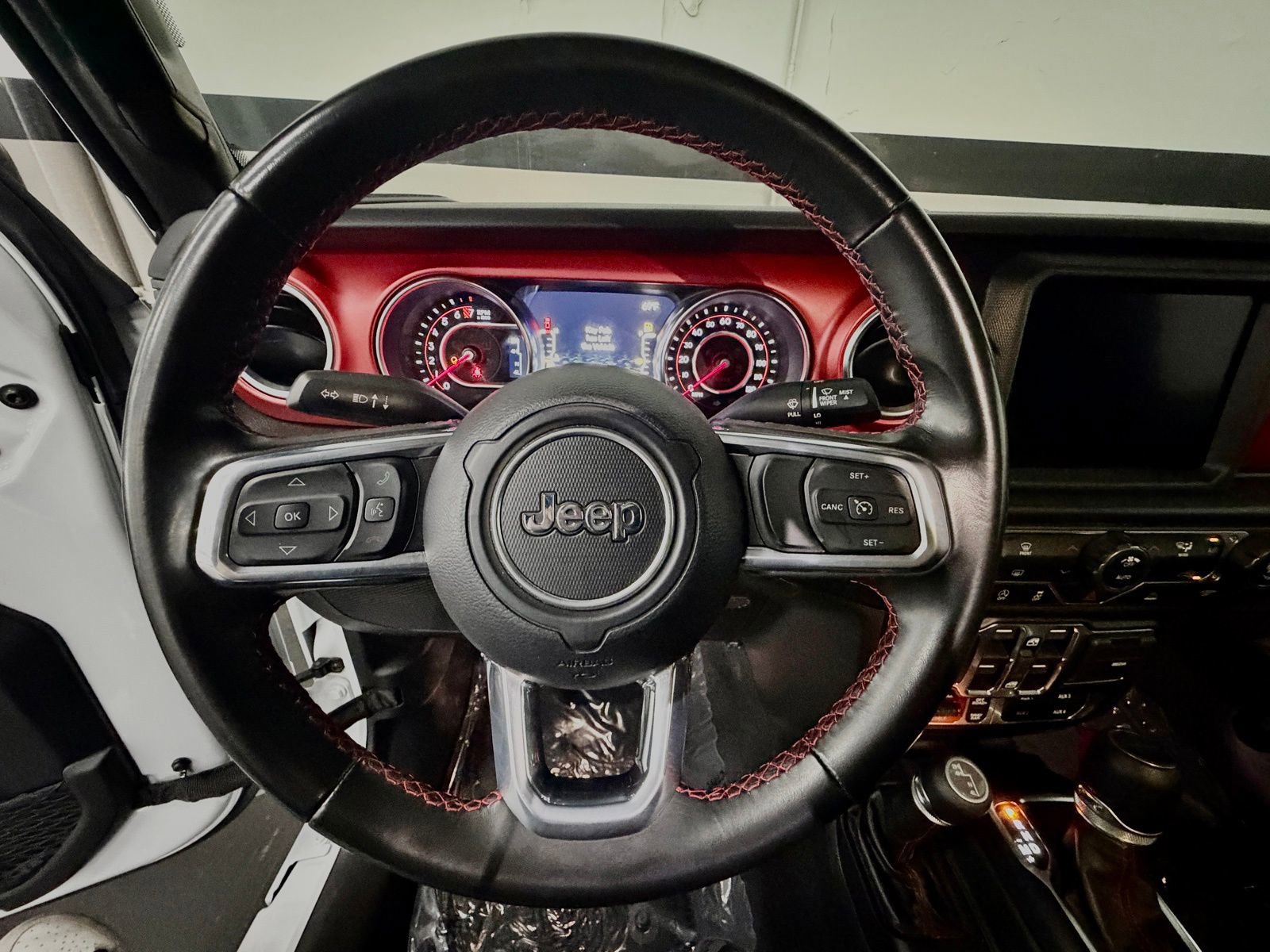 Used 2022 Jeep Gladiator Rubicon w/ Trailer Tow Package AWD/4WD image 25