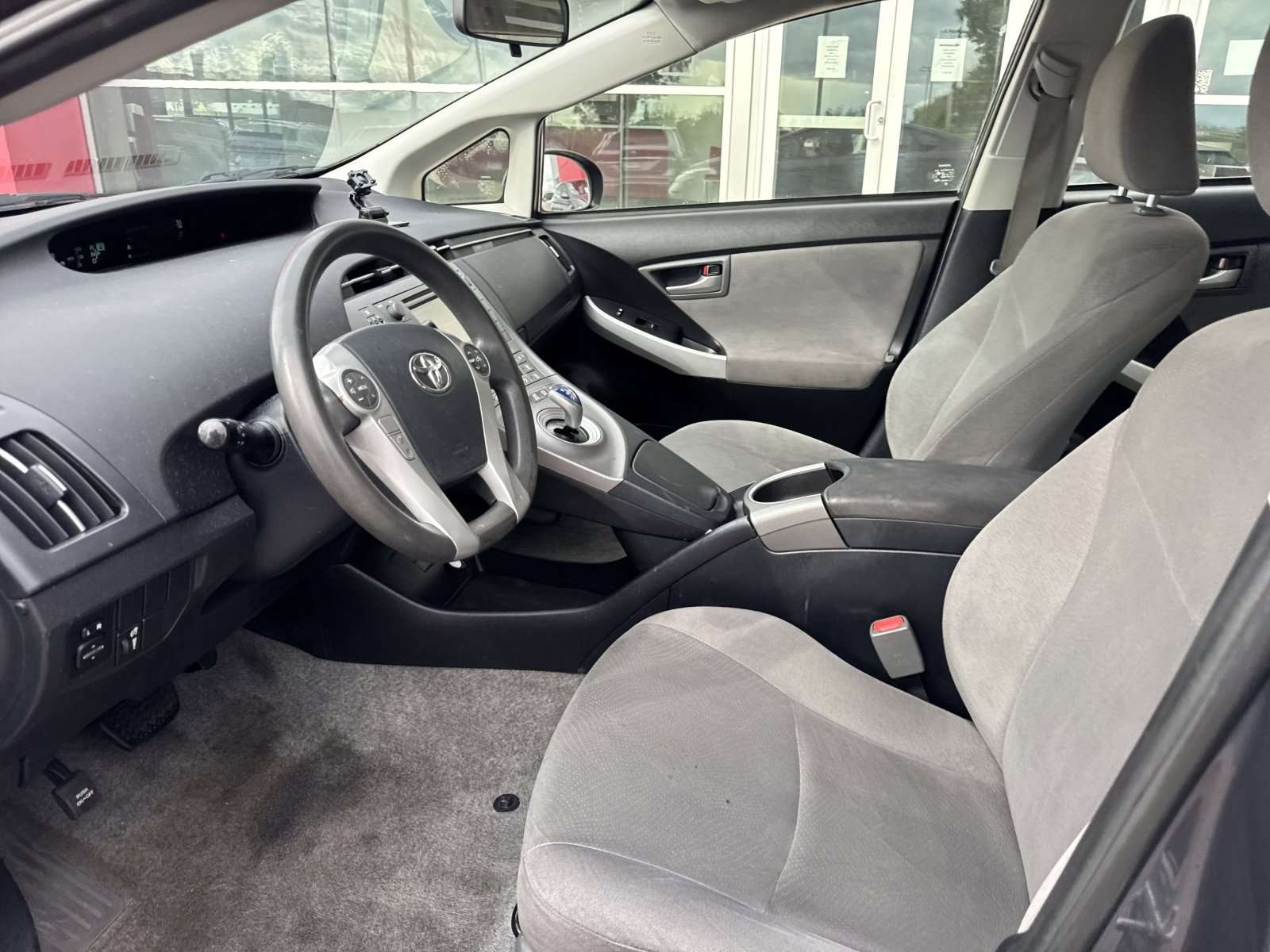 Used 2015 Toyota Prius Two image 11