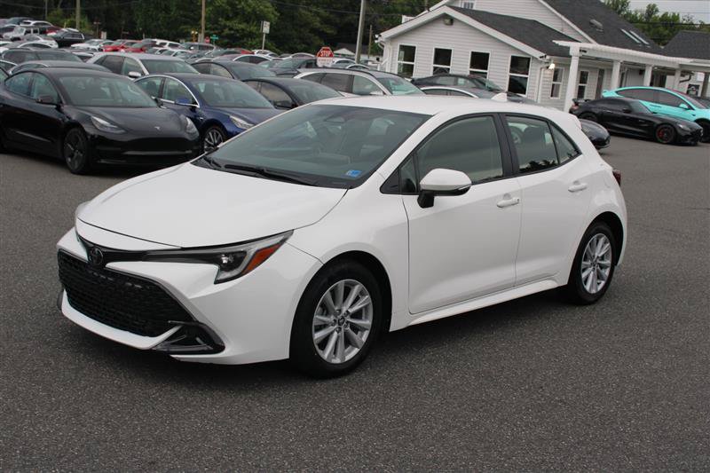 Used 2025 Toyota Corolla SE FWD image 4