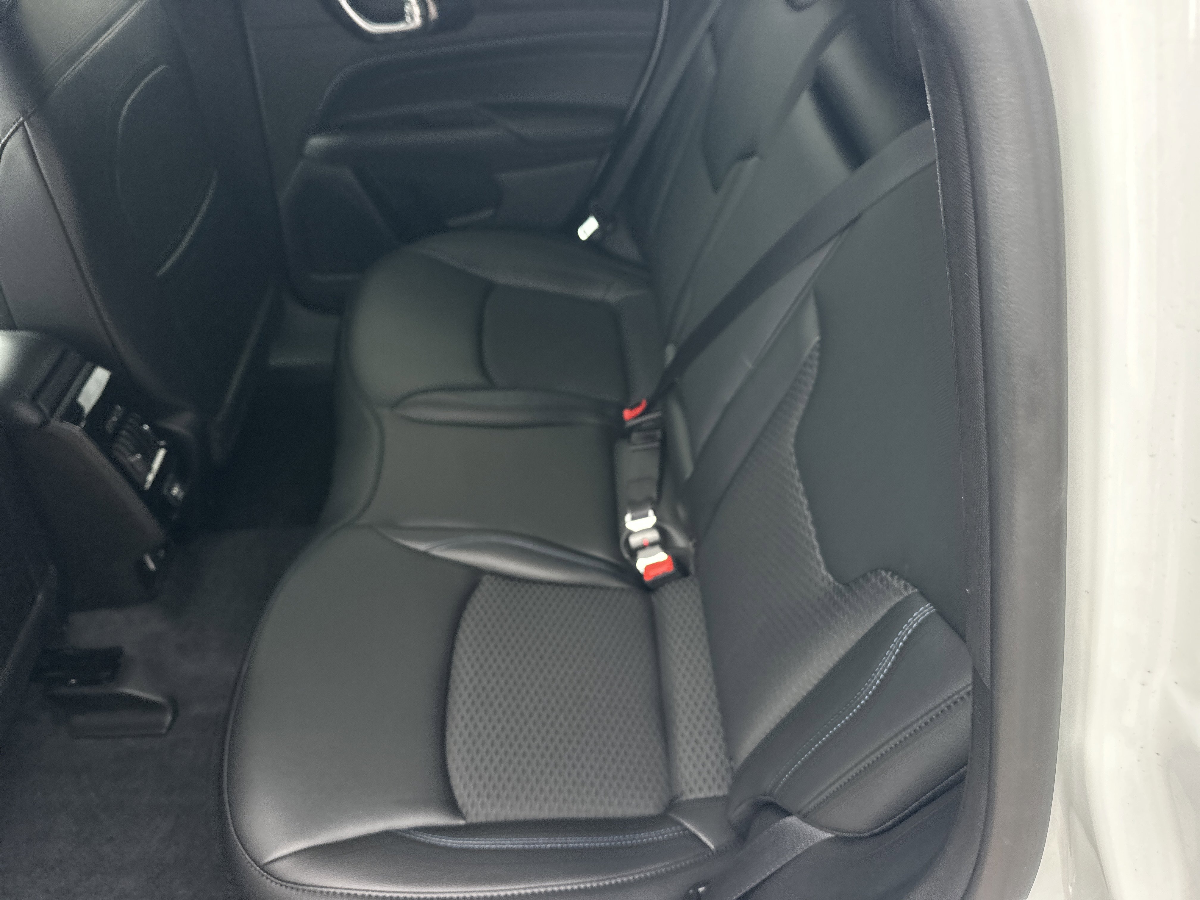 New 2026 Jeep Compass Latitude image 16