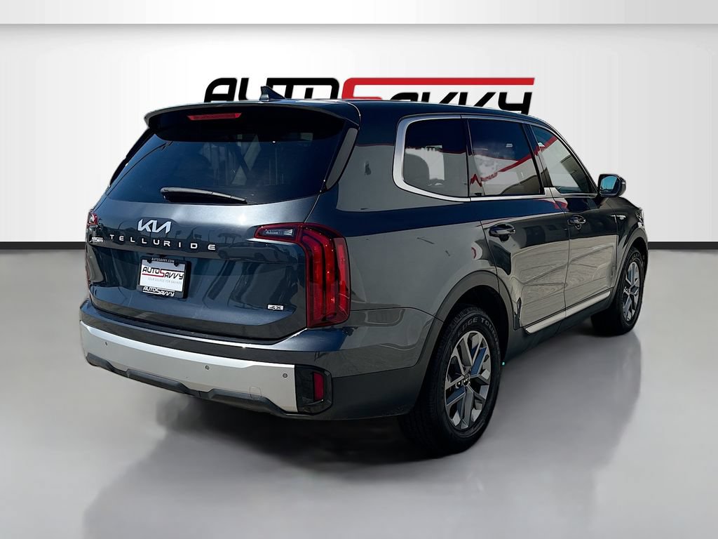 Used 2023 Kia Telluride LX AWD/4WD image 7