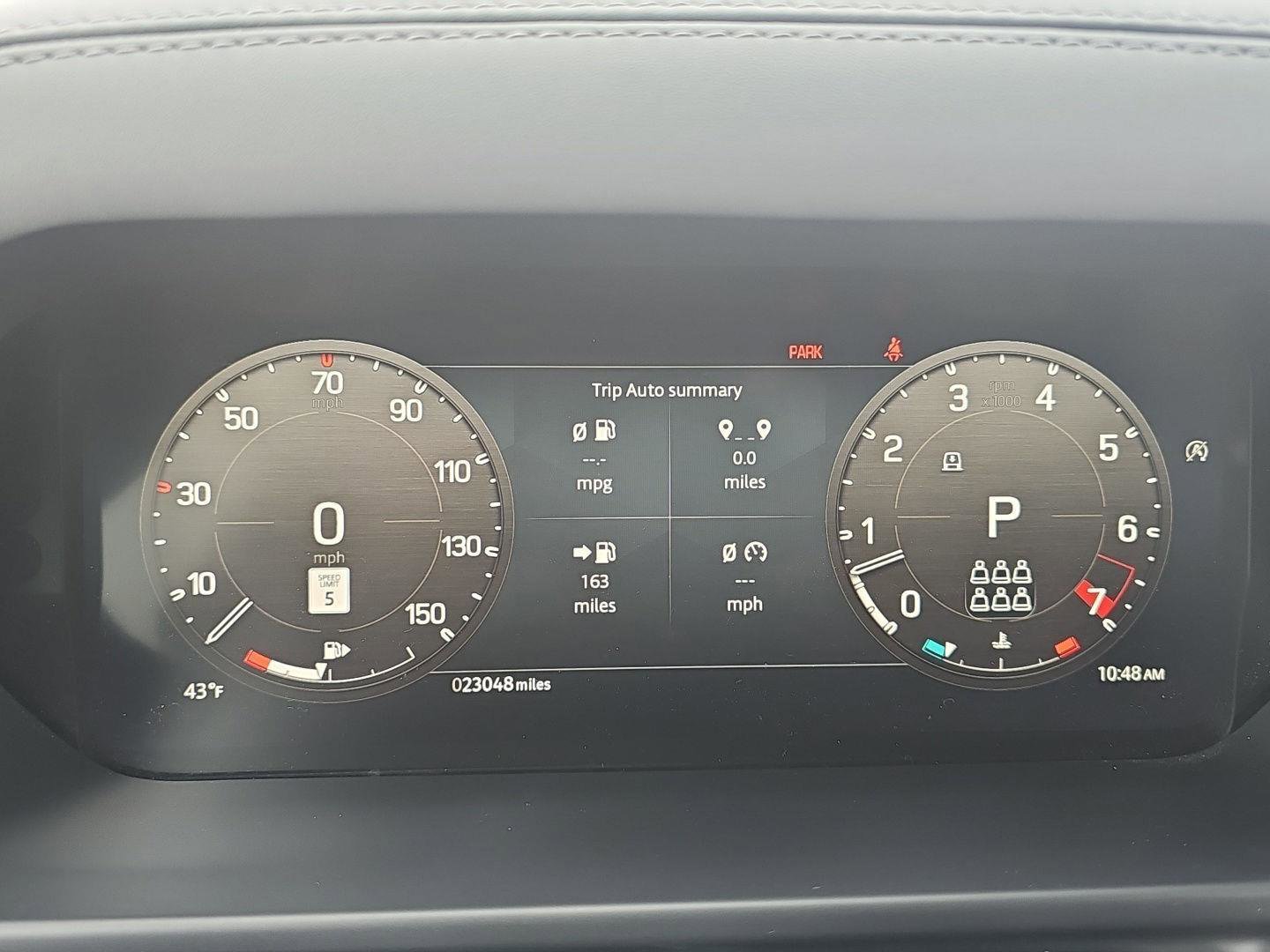 Used 2023 Land Rover Defender 130 SE image 16