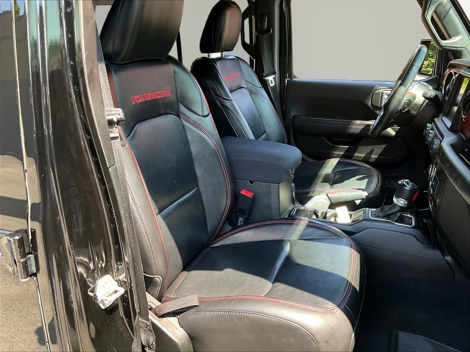 Used 2018 Jeep Wrangler Unlimited Rubicon AWD/4WD image 29