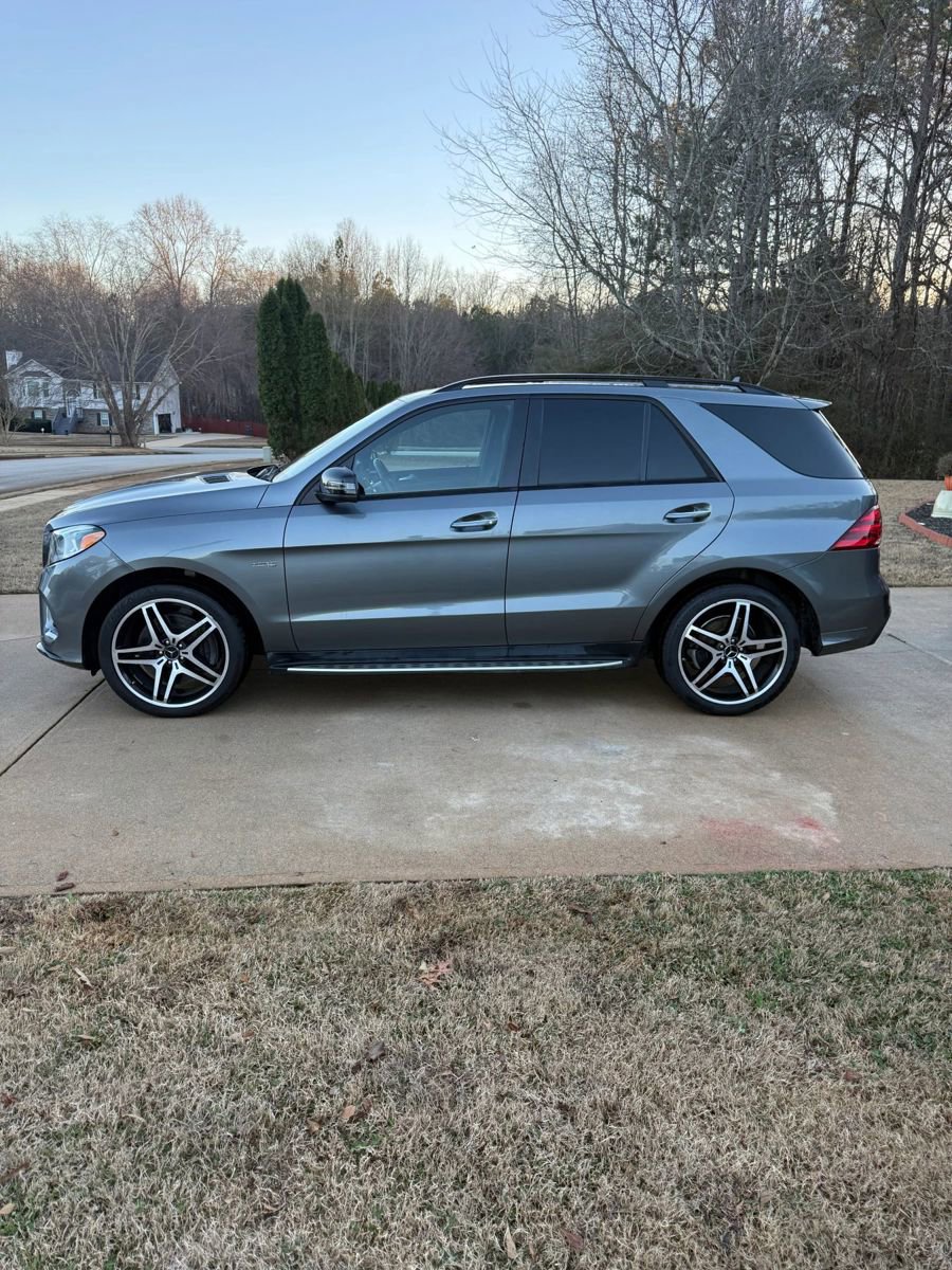 Used 2017 Mercedes-Benz GLE 43 AMG 4MATIC image 30