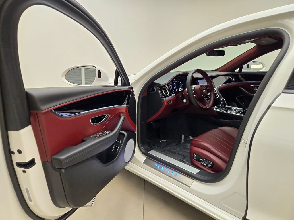 Certified 2023 Bentley Flying Spur V8 AWD/4WD image 14